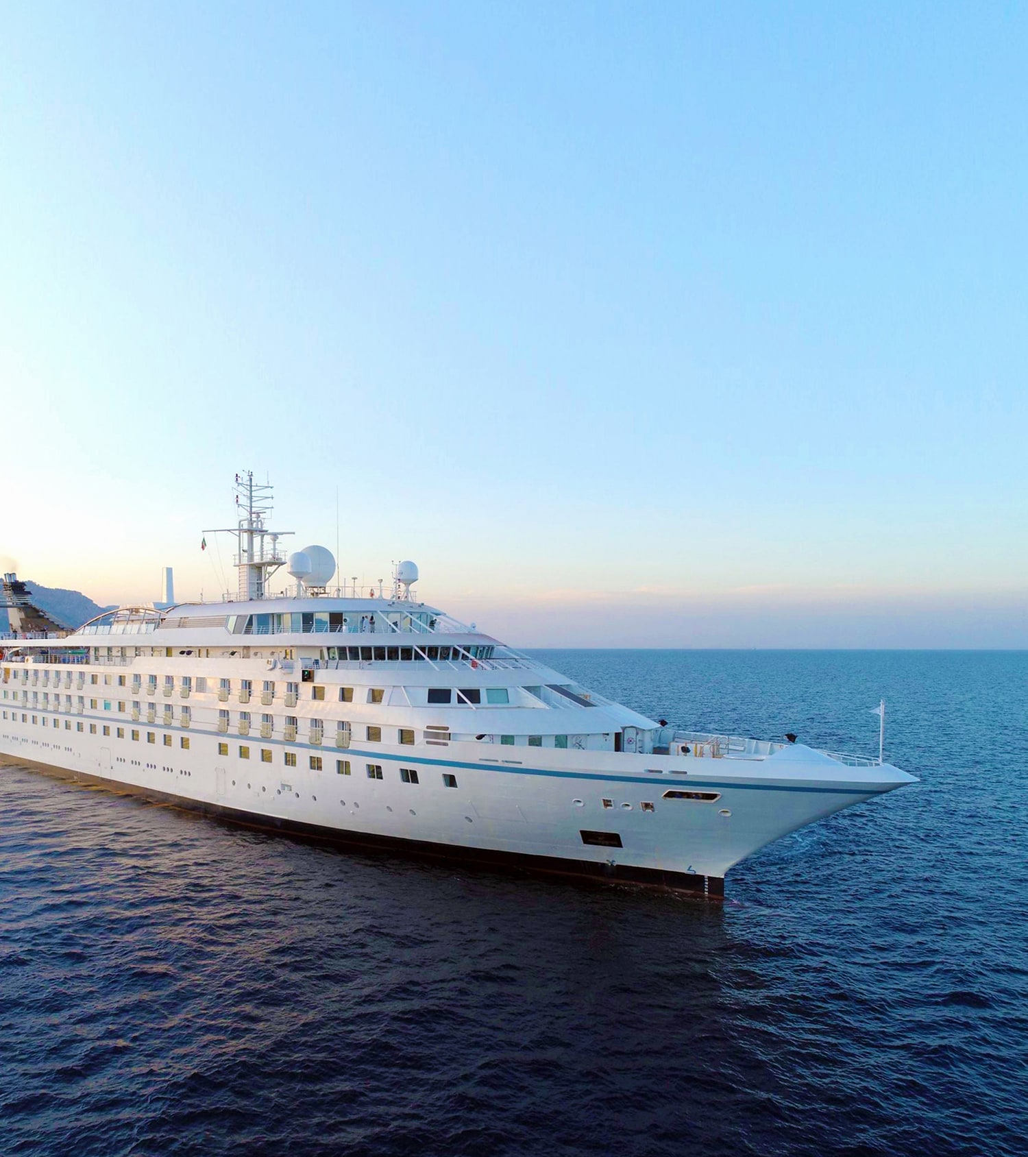 Cruise Ship
